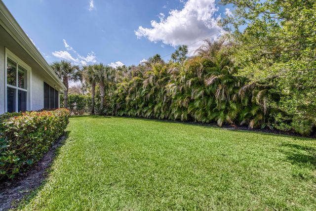 134 Shores Pointe Drive, Jupiter, FL 33458