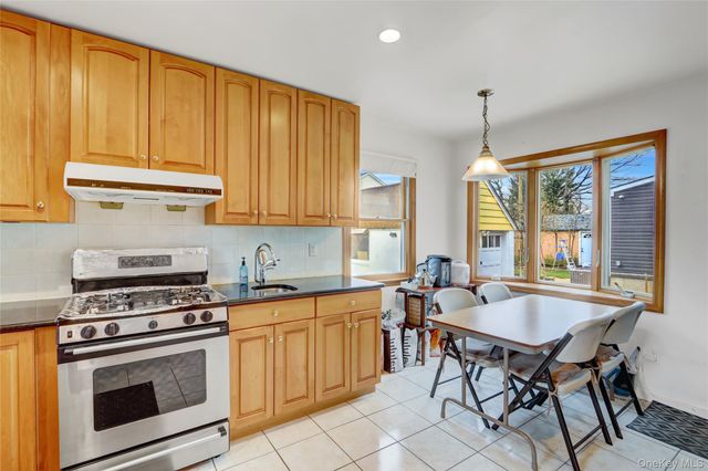 892 Bryant Avenue, New Hyde Park, NY 11040