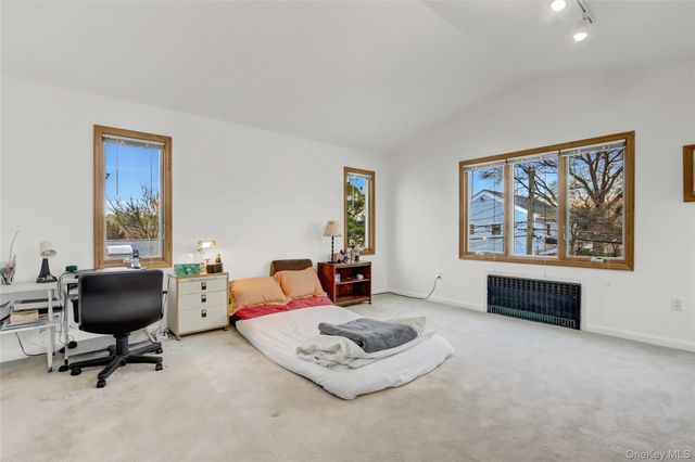 892 Bryant Avenue, New Hyde Park, NY 11040