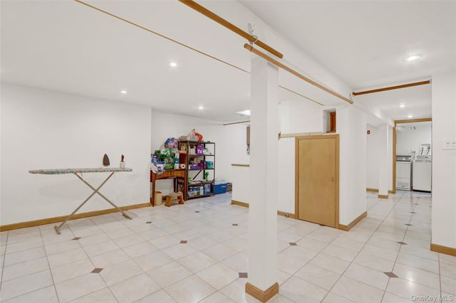 892 Bryant Avenue, New Hyde Park, NY 11040