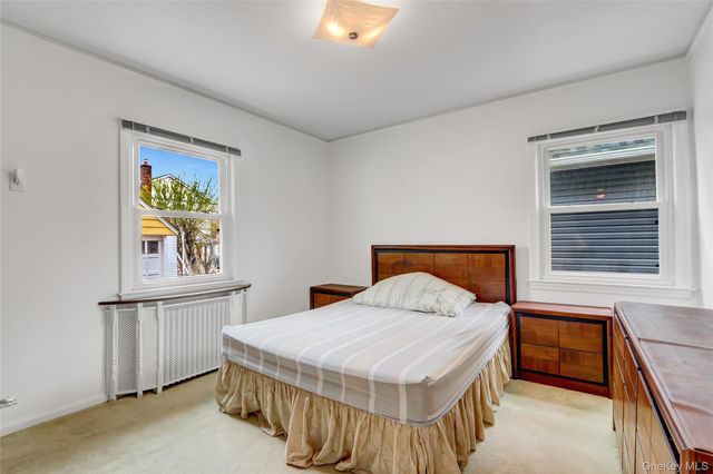 892 Bryant Avenue, New Hyde Park, NY 11040