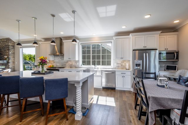 4726 STONE MOUNTAIN PKY, Columbia, MO 65201