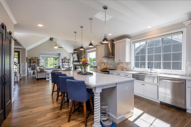 4726 STONE MOUNTAIN PKY, Columbia, MO 65201