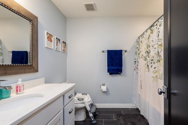4726 STONE MOUNTAIN PKY, Columbia, MO 65201