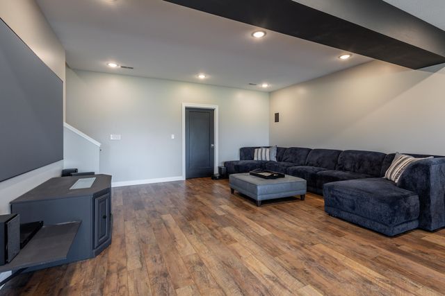 4726 STONE MOUNTAIN PKY, Columbia, MO 65201