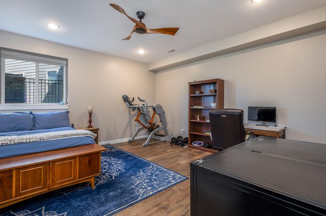 4726 STONE MOUNTAIN PKY, Columbia, MO 65201