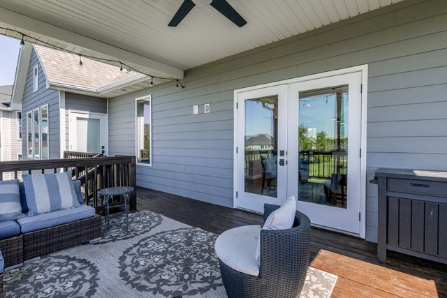 4726 STONE MOUNTAIN PKY, Columbia, MO 65201