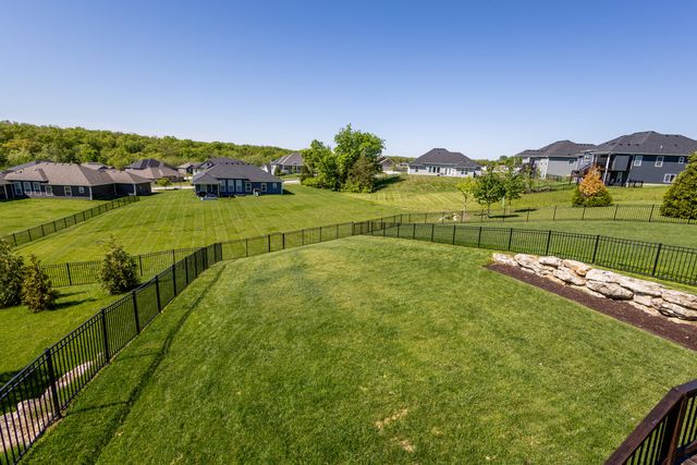 4726 STONE MOUNTAIN PKY, Columbia, MO 65201