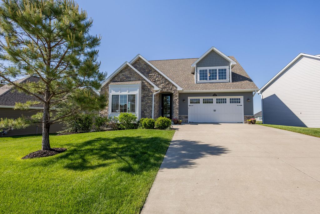 4726 STONE MOUNTAIN PKY, Columbia, MO 65201