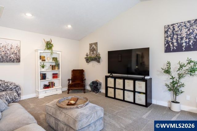 7112 Fieldview St NE, Keizer, OR 97303
