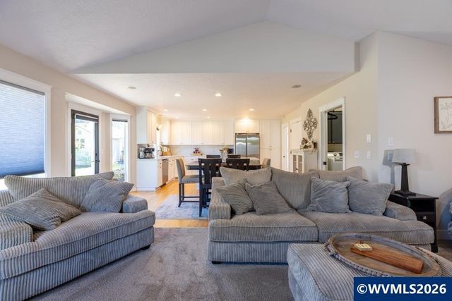 7112 Fieldview St NE, Keizer, OR 97303