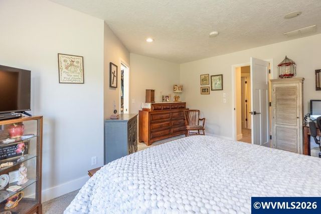 7112 Fieldview St NE, Keizer, OR 97303