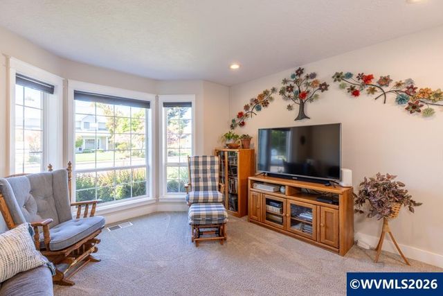 7112 Fieldview St NE, Keizer, OR 97303