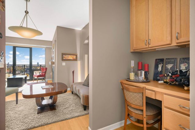 500 E Grant Street 1507, Minneapolis, MN 55404