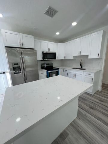 743 NW 77th Ter, Miami, FL 33150