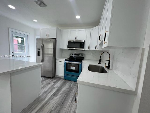 743 NW 77th Ter, Miami, FL 33150