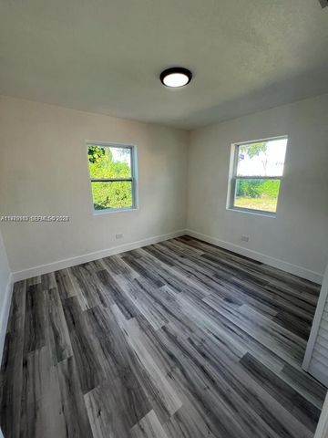 743 NW 77th Ter, Miami, FL 33150