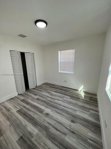 743 NW 77th Ter, Miami, FL 33150