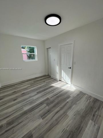 743 NW 77th Ter, Miami, FL 33150