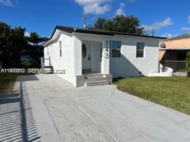 743 NW 77th Ter, Miami, FL 33150