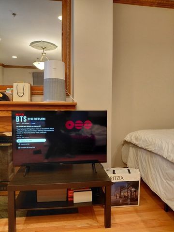 57 Gainsborogh St 2, Boston, MA 02115