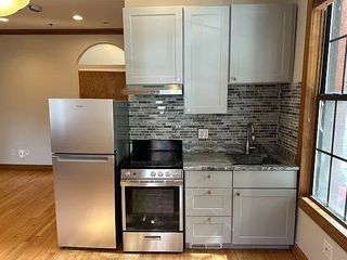 57 Gainsborogh St 2, Boston, MA 02115