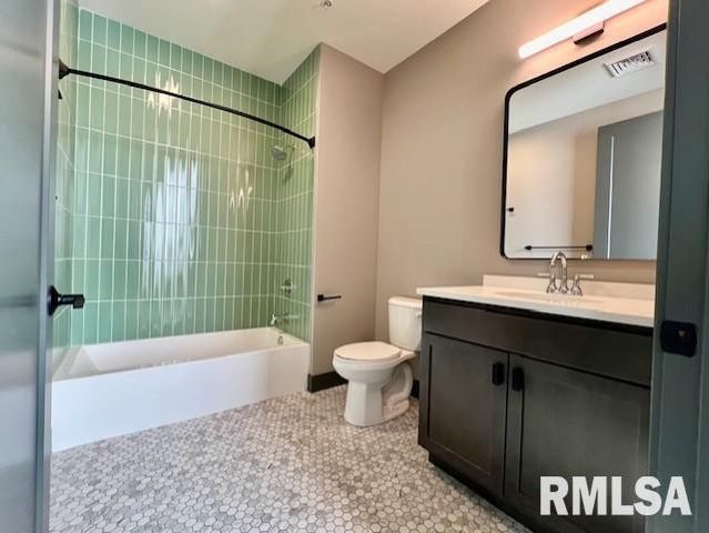 1001 SW Adams St Unit 301, Peoria, IL 61602