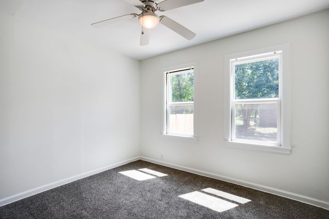 662 S Clifton Ave, Wichita, KS 67218