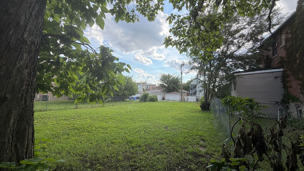 6932 S Vernon Avenue, Chicago, IL 60637