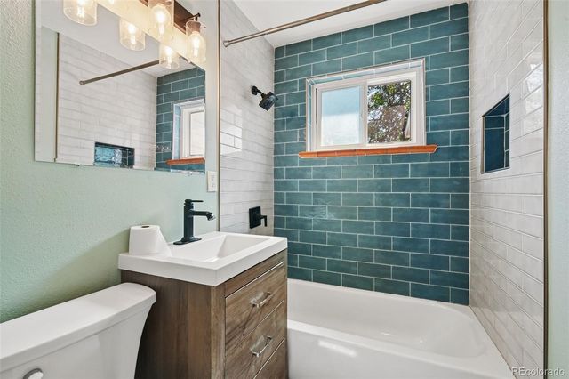 1054 Leyden Street, Denver, CO 80220