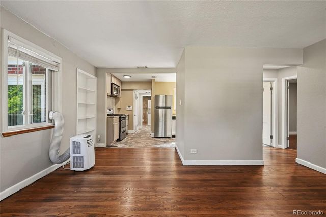 1054 Leyden Street, Denver, CO 80220