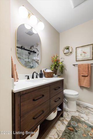 1618 Ormsby Ln, Louisville, KY 40222