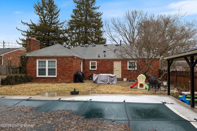 1618 Ormsby Ln, Louisville, KY 40222