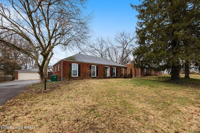 1618 Ormsby Ln, Louisville, KY 40222