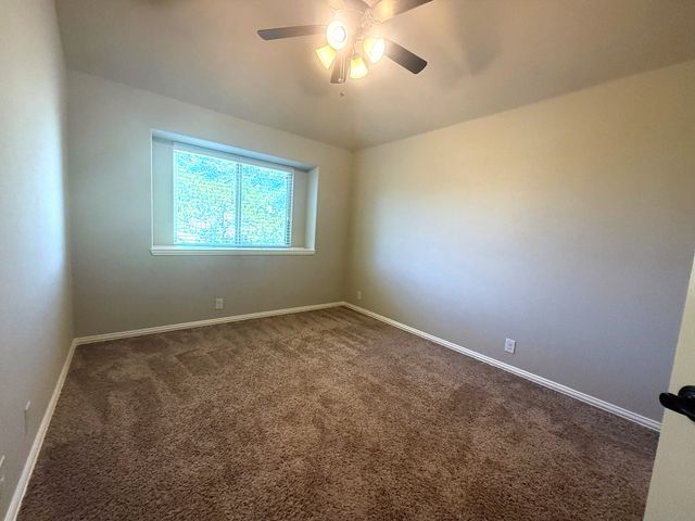 1109 Abbey Lane, Midlothian, TX 76065