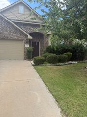 1109 Abbey Lane, Midlothian, TX 76065