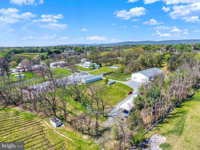 102 MEMORIAL DR, Harrisburg, PA 17112