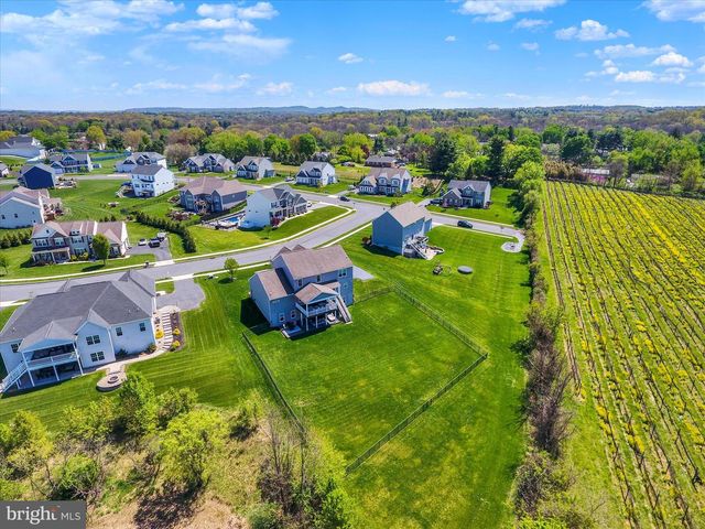 102 MEMORIAL DR, Harrisburg, PA 17112