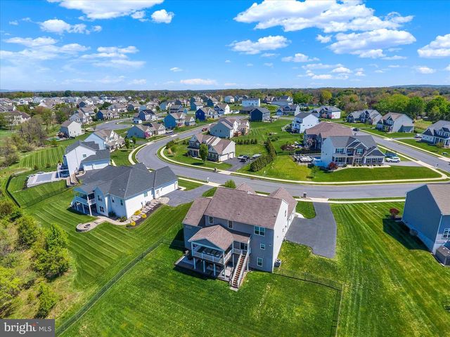 102 MEMORIAL DR, Harrisburg, PA 17112