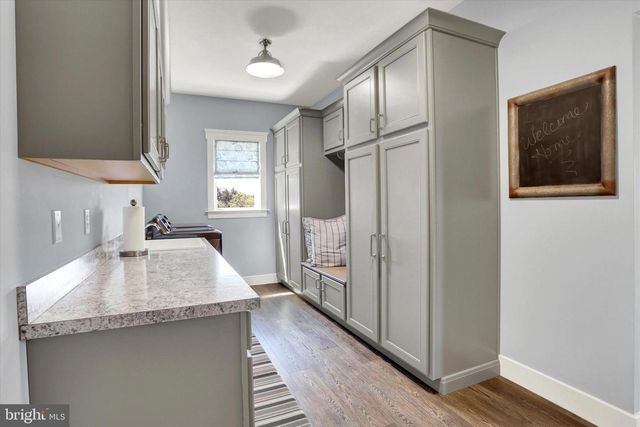 102 MEMORIAL DR, Harrisburg, PA 17112