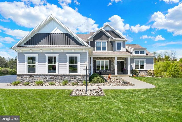 102 MEMORIAL DR, Harrisburg, PA 17112