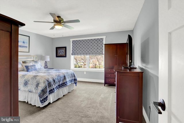 102 MEMORIAL DR, Harrisburg, PA 17112