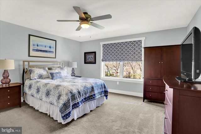 102 MEMORIAL DR, Harrisburg, PA 17112