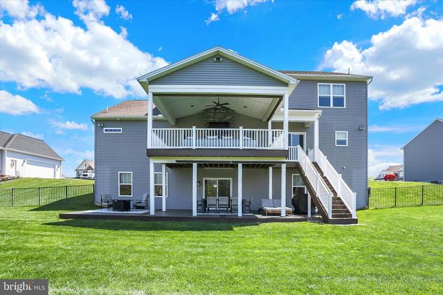 102 MEMORIAL DR, Harrisburg, PA 17112