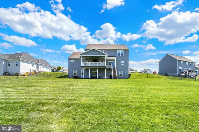 102 MEMORIAL DR, Harrisburg, PA 17112