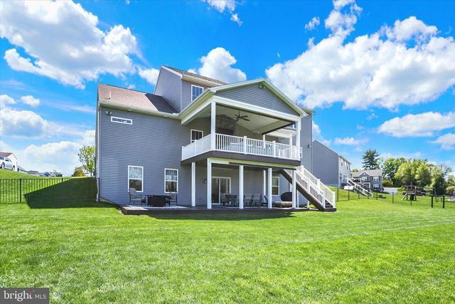 102 MEMORIAL DR, Harrisburg, PA 17112