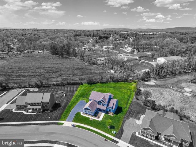 102 MEMORIAL DR, Harrisburg, PA 17112