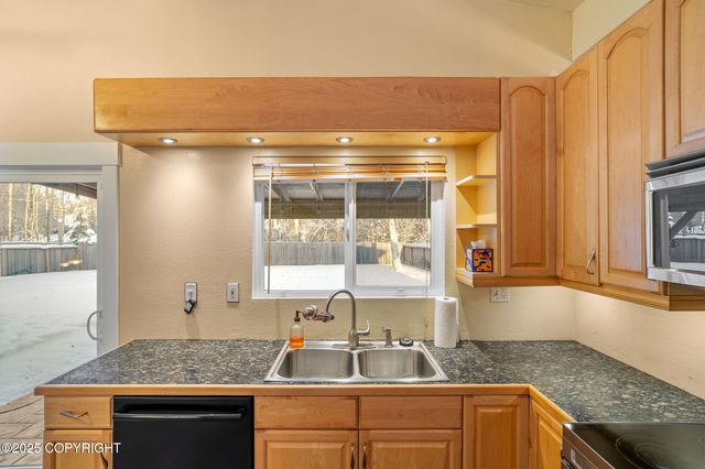 6307 Regent Drive, Anchorage, AK 99504