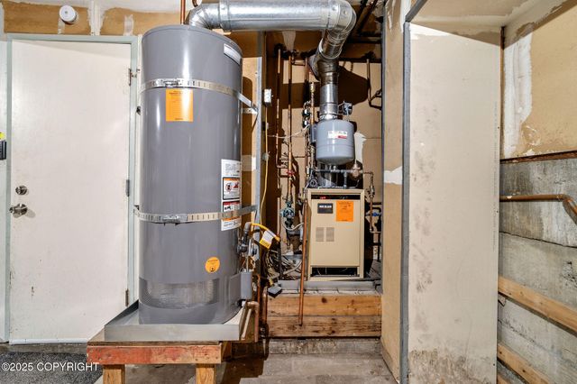 6307 Regent Drive, Anchorage, AK 99504