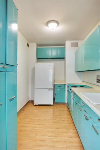 333 W Meyer Boulevard 209, Kansas City, MO 64113